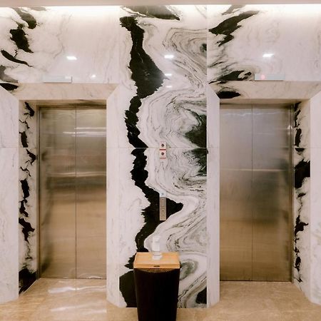 Goldberry Suites And Hotel Cebu Bagian luar foto