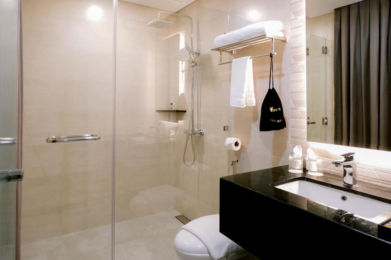Goldberry Suites And Hotel Cebu Bagian luar foto