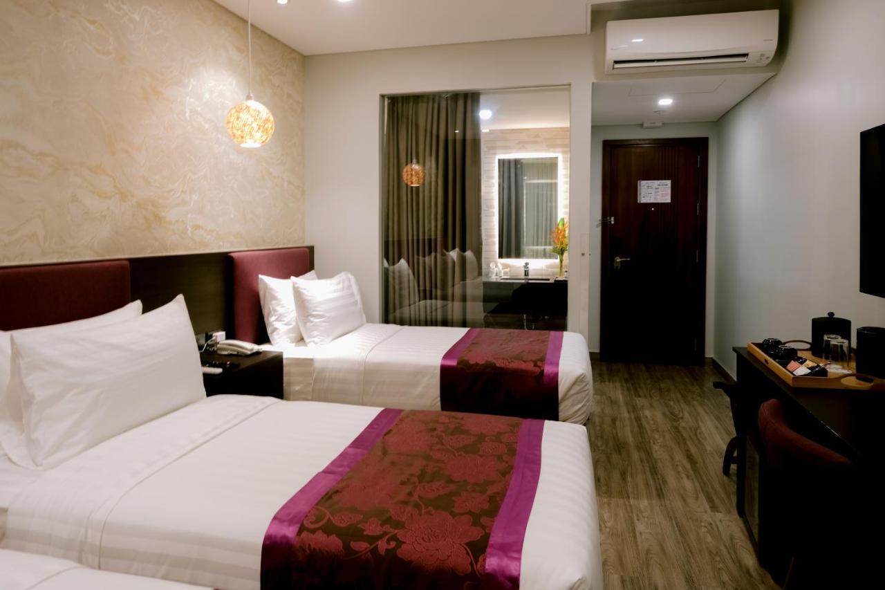 Goldberry Suites And Hotel Cebu Bagian luar foto