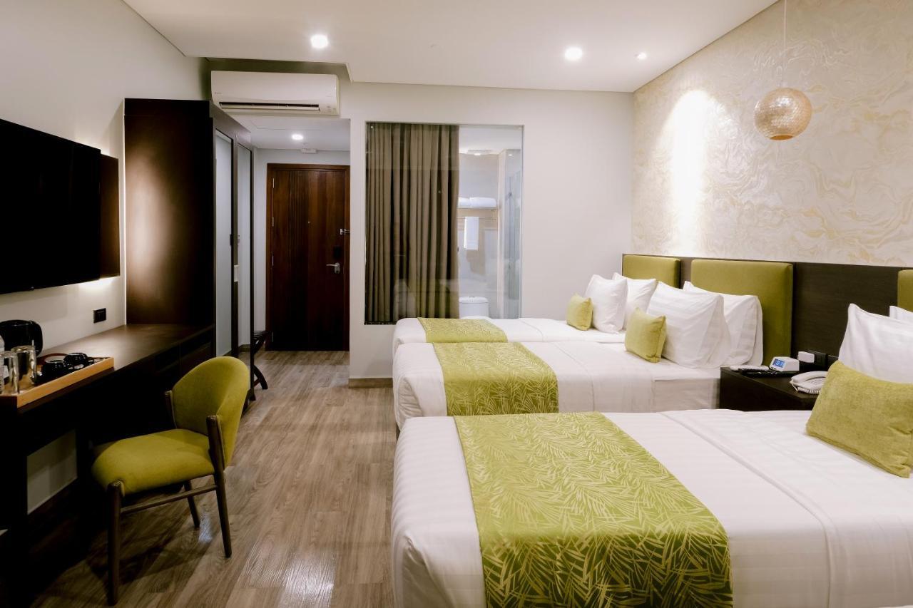 Goldberry Suites And Hotel Cebu Bagian luar foto