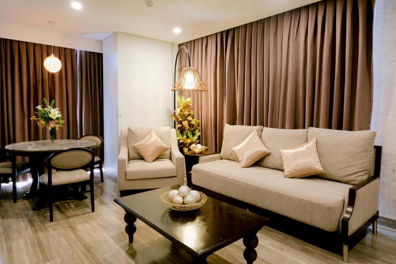 Goldberry Suites And Hotel Cebu Bagian luar foto