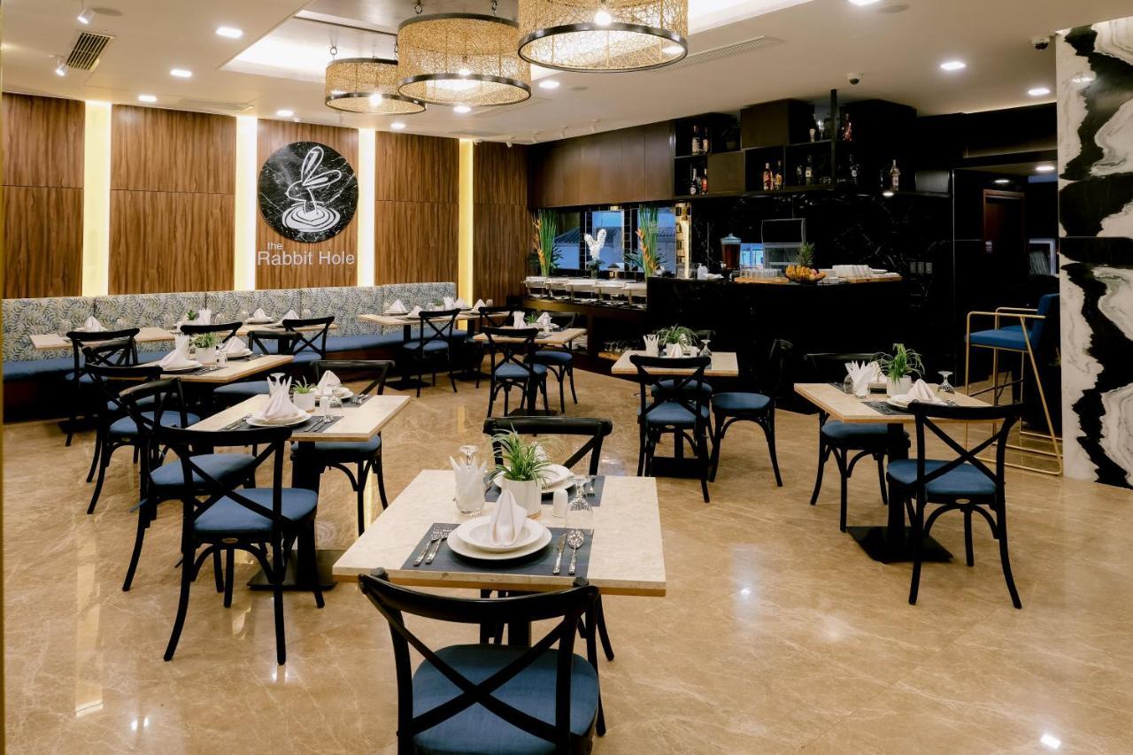 Goldberry Suites And Hotel Cebu Bagian luar foto