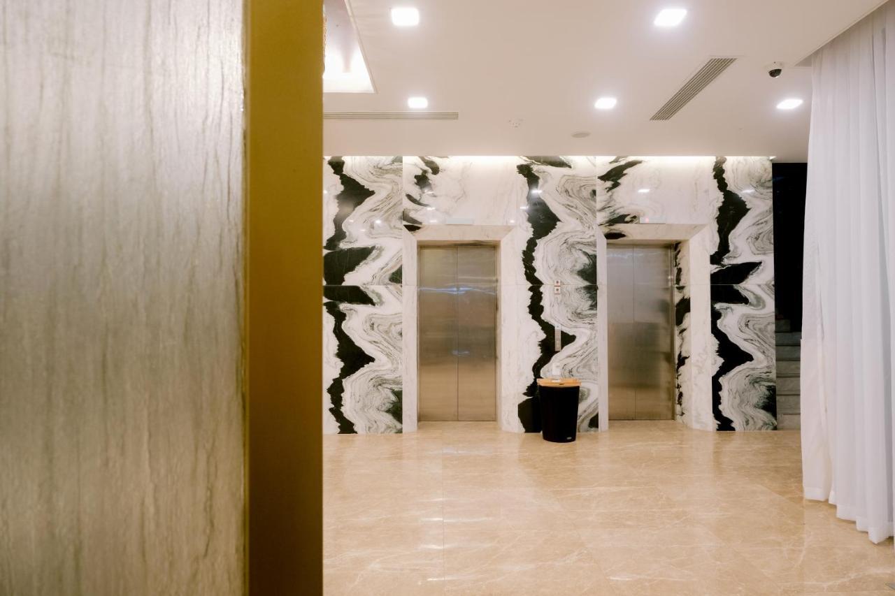 Goldberry Suites And Hotel Cebu Bagian luar foto