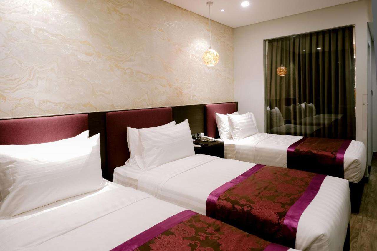 Goldberry Suites And Hotel Cebu Bagian luar foto